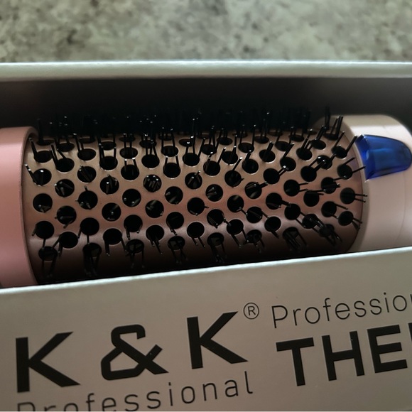 K&K Thermal Brush Curling Iron Brush - Picture 4 of 5